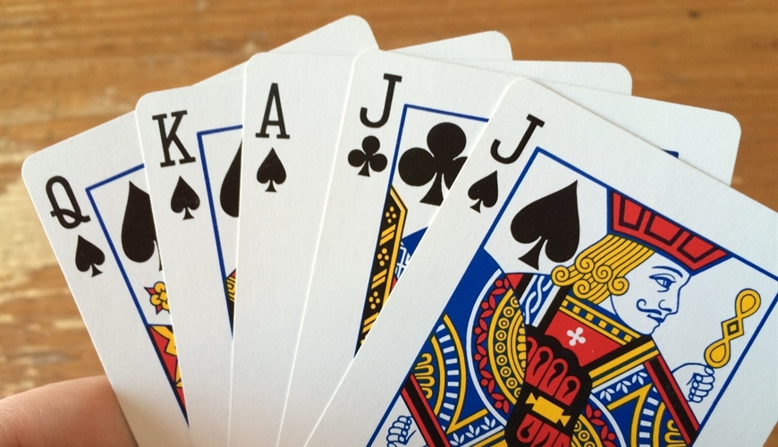 Đánh bài ăn tiền tại Oxbet: Những điều bạn cần biết 1 Giải trí đỉnh cao chỉ có tại Oxbet
