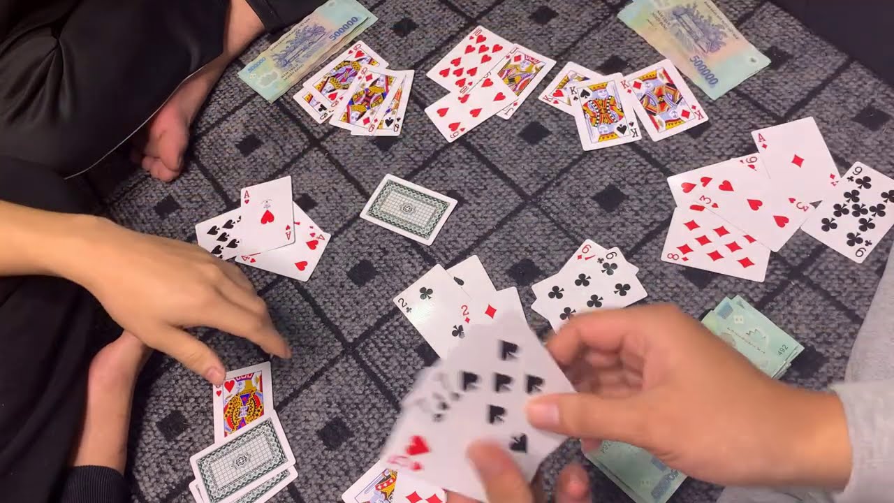 Kỹ năng cần thiết để trở thành người chơi phỏm giỏi tại Oxbet 2 Tích lũy kinh nghiệm chơi phỏm từ những người đi trước